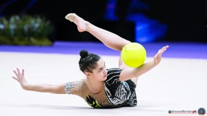 sr q raffaeli sofia ita sfe04290 copia simone ferraro ph